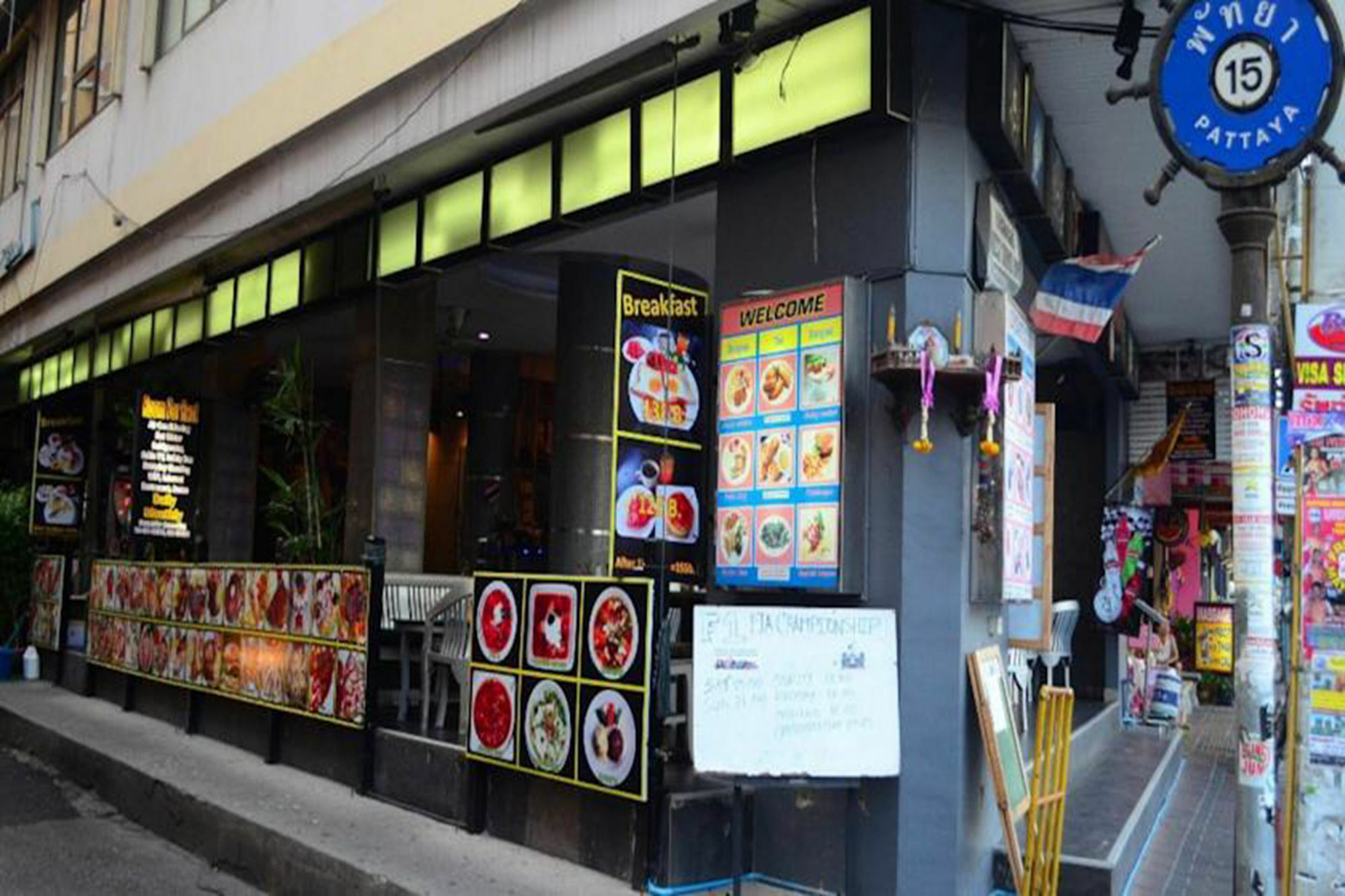 Best Corner Pattaya Exteriör bild